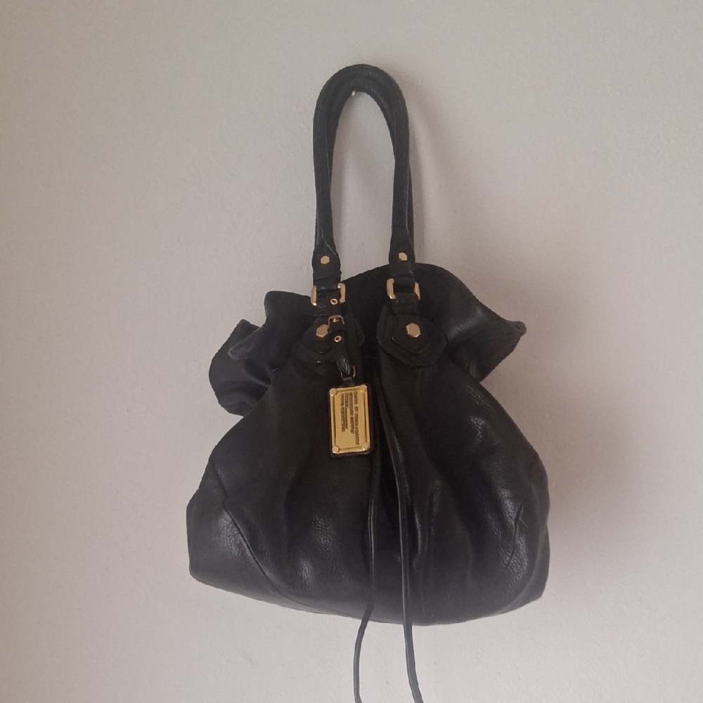 Marc By Marc Jacobs Black Leather Shoulder Bag with Gold Accents